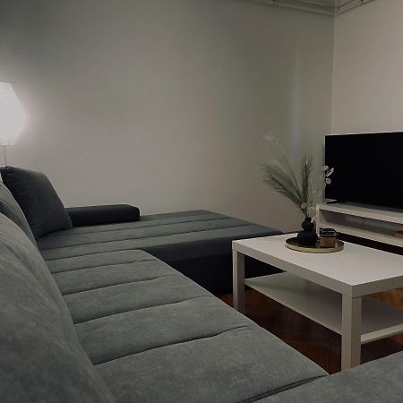 Apartments "M" プーラ エクステリア 写真